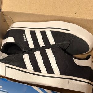 Adidas Men's Black and White Campus Sneakers